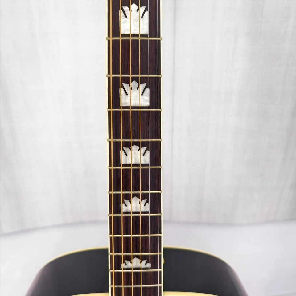 Brown J200VS acoustic guitar with black fretboard and rosewood body 6 strings - Image 3 of 4