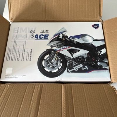 NEU: MENG MT-004S BMW HP4 1/9 Scale MOTORCYCLE PRE-COLORED EDITION Model Kit