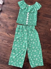 Girls 2 Pc Outfit Wide Leg Pants With Top Smocked Daisy Print