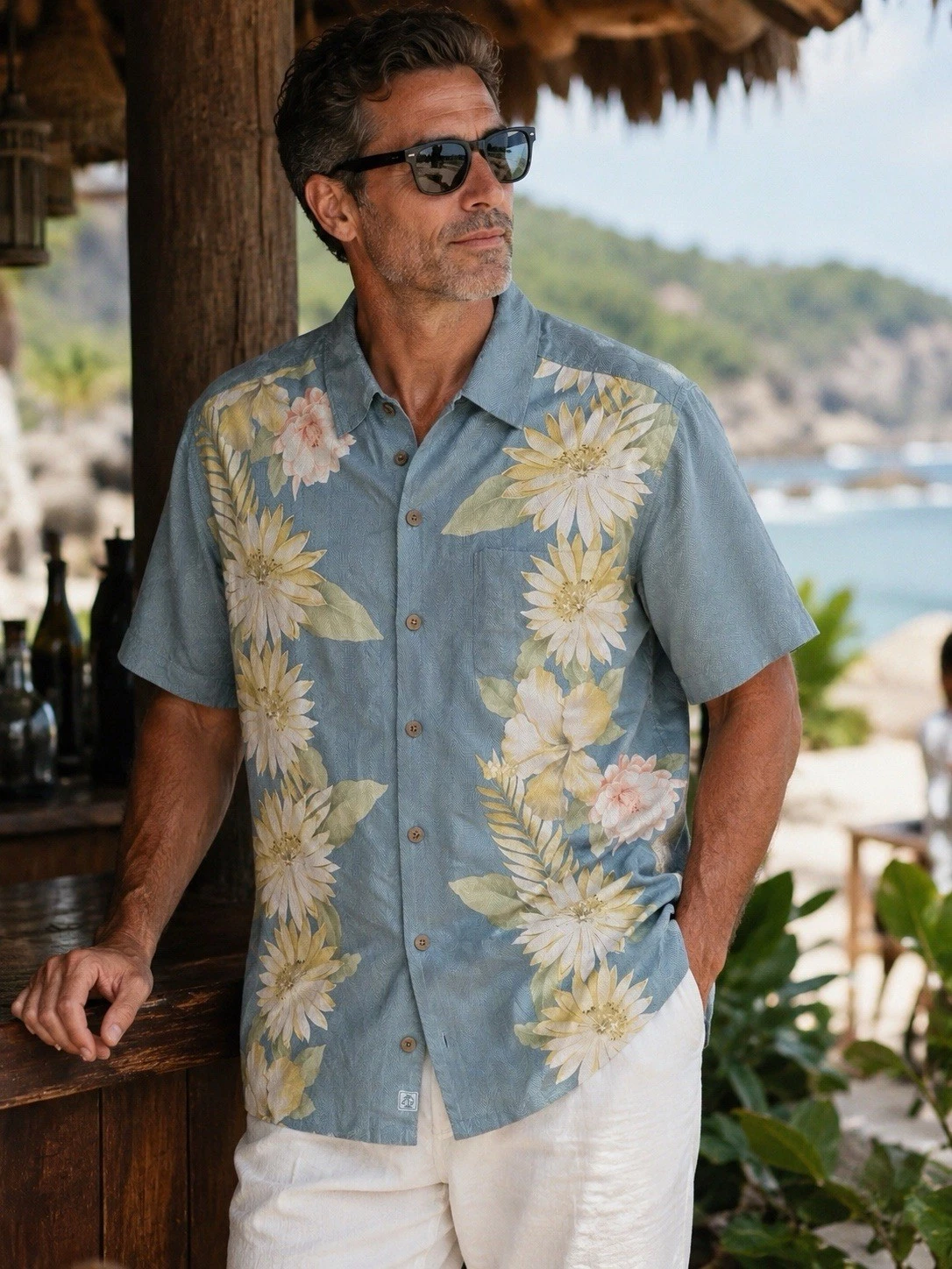 Tommy Bahama Mens Large 100% Silk Hawaiian Floral Camp Shirt Blue Aloha