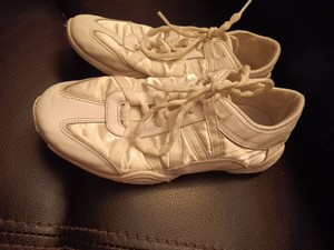 nfinity cheer shoes