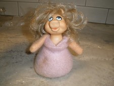 VINTAGE FISHER PRICE TOYS 867 MISS PIGGY PLUSH 6" O83 