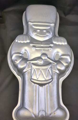 Lot Of 3 Wilton Holiday Christmas Cake Pans Drummer Boy Santa Mini Snowman &... - Picture 6 of 12
