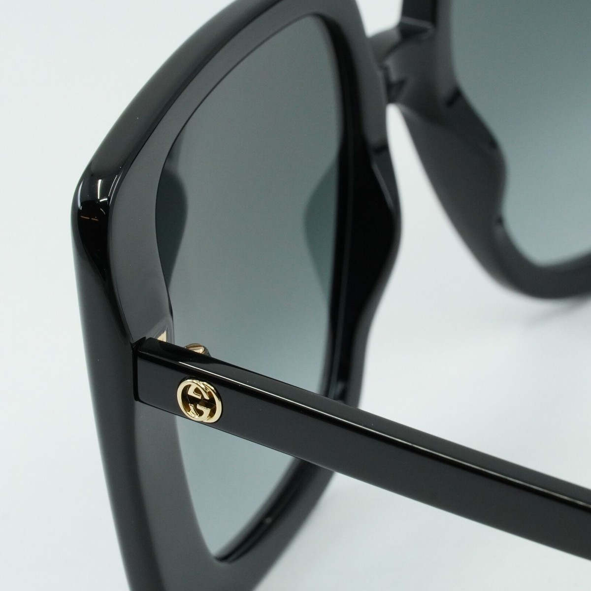 サングラス GUCCI Woman Sunglasses Black GG1314S 001 Amazon.com: Gucci GG1314S Black/Grey Shaded 55/19/140 women