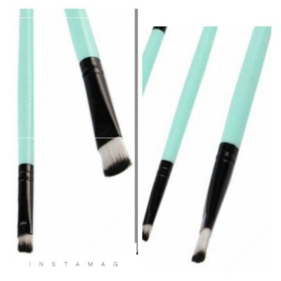 Set zwei Make-up Pinsel. Neu