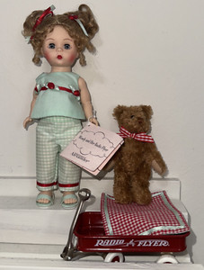 MADAME ALEXANDER DOLL WENDY AND HER RADIO FLYER 2006 42360