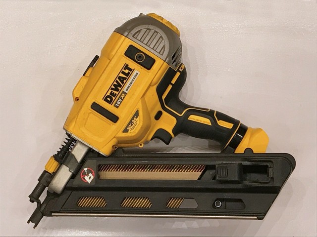 DEWALT DCN692N XR 18v 90mm Brushless Framing Nailer for sale online | eBay