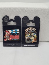  Disneys MGM STUDIOS Two Pins Mickey Goofy on Cards Trading Around The World 