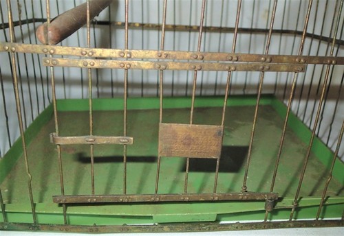 ANTIQUE VINTAGE COUNTRY BIRD WIRE CAGE WOOD PLASTIC BOTTOM BRASS METAL AUDUBON - Picture 7 of 11