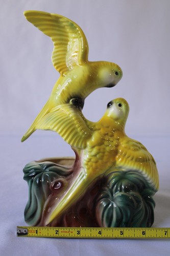 Maddux of California Vintage Ceramic Yellow Parakeet Planter Circa 1950's - Picture 8 of 10