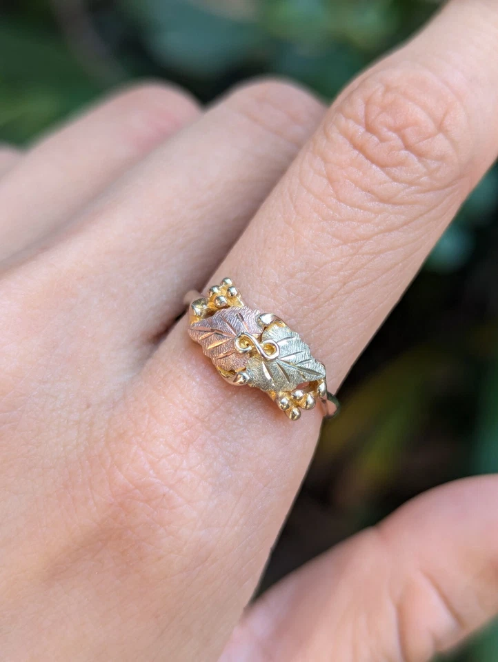 Vintage Black Hills Grape Vine Leaves Ring 10k Rose & Yellow Gold Size P / 7.5 - Image 2 of 4