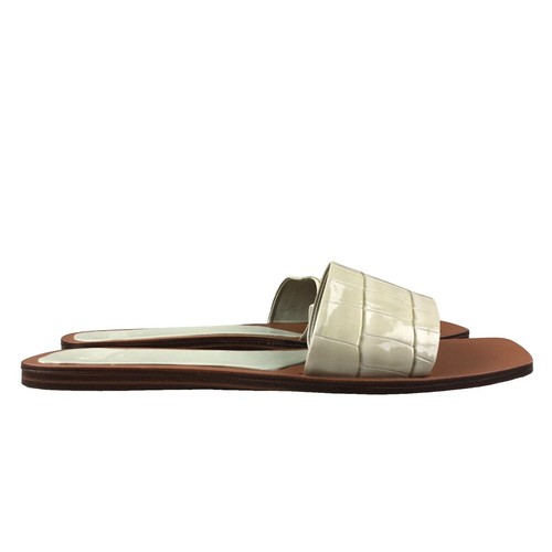 ZARA WOMAN NWT SS25 CROSS-STRAP FLAT LEATHER SANDALS WHITE 2600