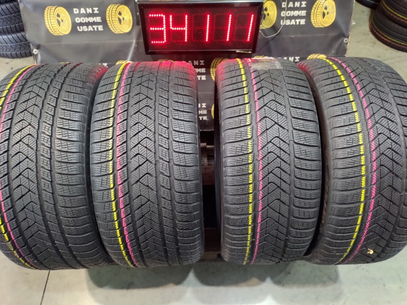 Pneumatici Invernali 2 Gomme usate 275 40 21 e 2 Gomme usate 315 35 21 RUN FL...