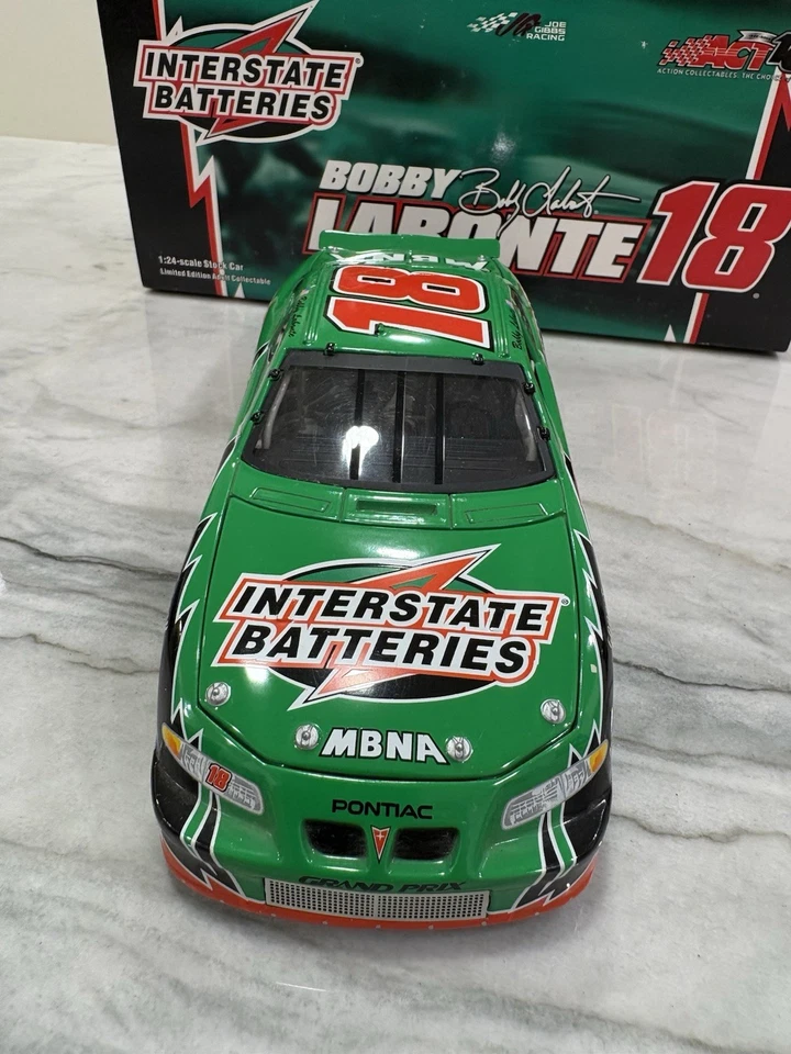 Bobby Labonte 2002 Interstate Batteries Nascar 1/24 Diecast Action #18 Pontiac - Image 2 of 4