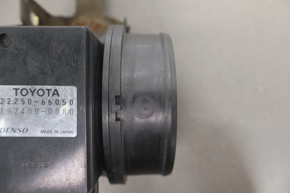 Medidor de flujo de aire LandCruiser 1996-1998 Lexus LX450 95-97 Foto 3 de 4