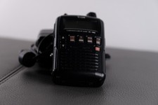 Icom IC-R6: Breitband-Suchscanner 100 kHz&ndash;1309 + Antenne + ARC-6 CD + Ladeger&auml;t