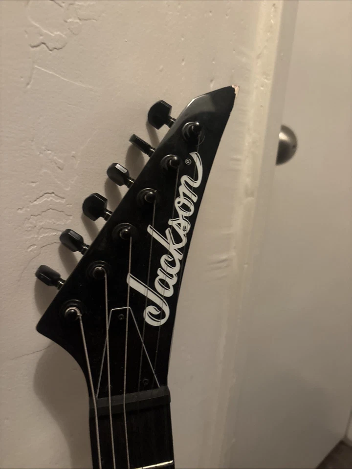 Jackson JS Series Dinky 6-String Solid Electric Guitar Gloss Black - Image 2 of 4