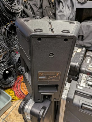 2 Electro-Voice EV SX300 Passive 300w 8 Ohms 12