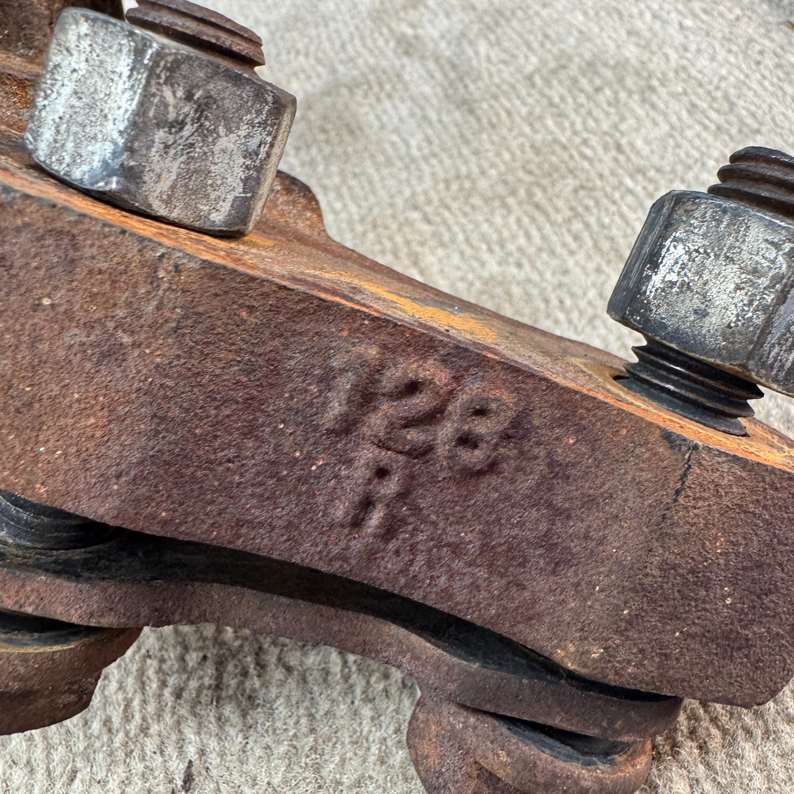 1989–1991 CHRYSLER MASERATI Front Right Steering Knuckle with Hub OEM