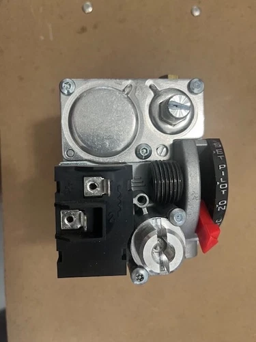 Robertshaw 720-402 Standing Pilot Gas Valve 24V 7200ER