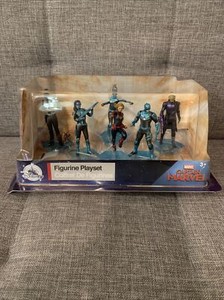 captain marvel figurine set