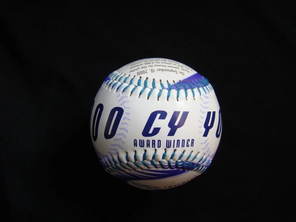 Arizona Diamondbacks Randy Johnson 2000 CY Young Commemorative Baseball. MLB - Image 2 of 4