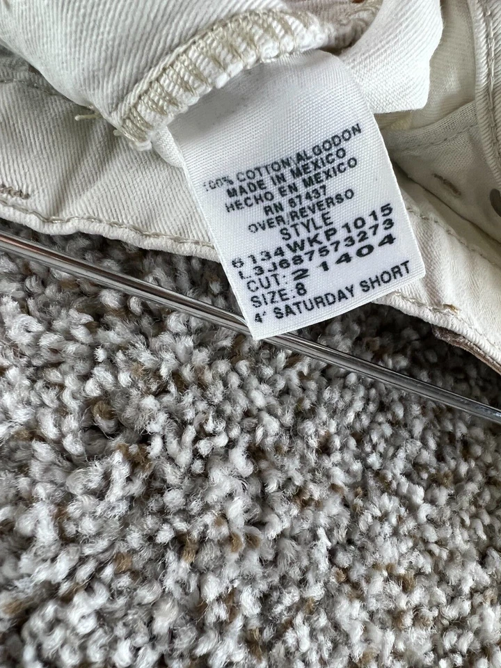 Ralph Lauren Ivory 4" Saturday Shorts Light Wash Classic Shorts Women's Size 8 - Image 2 of 4