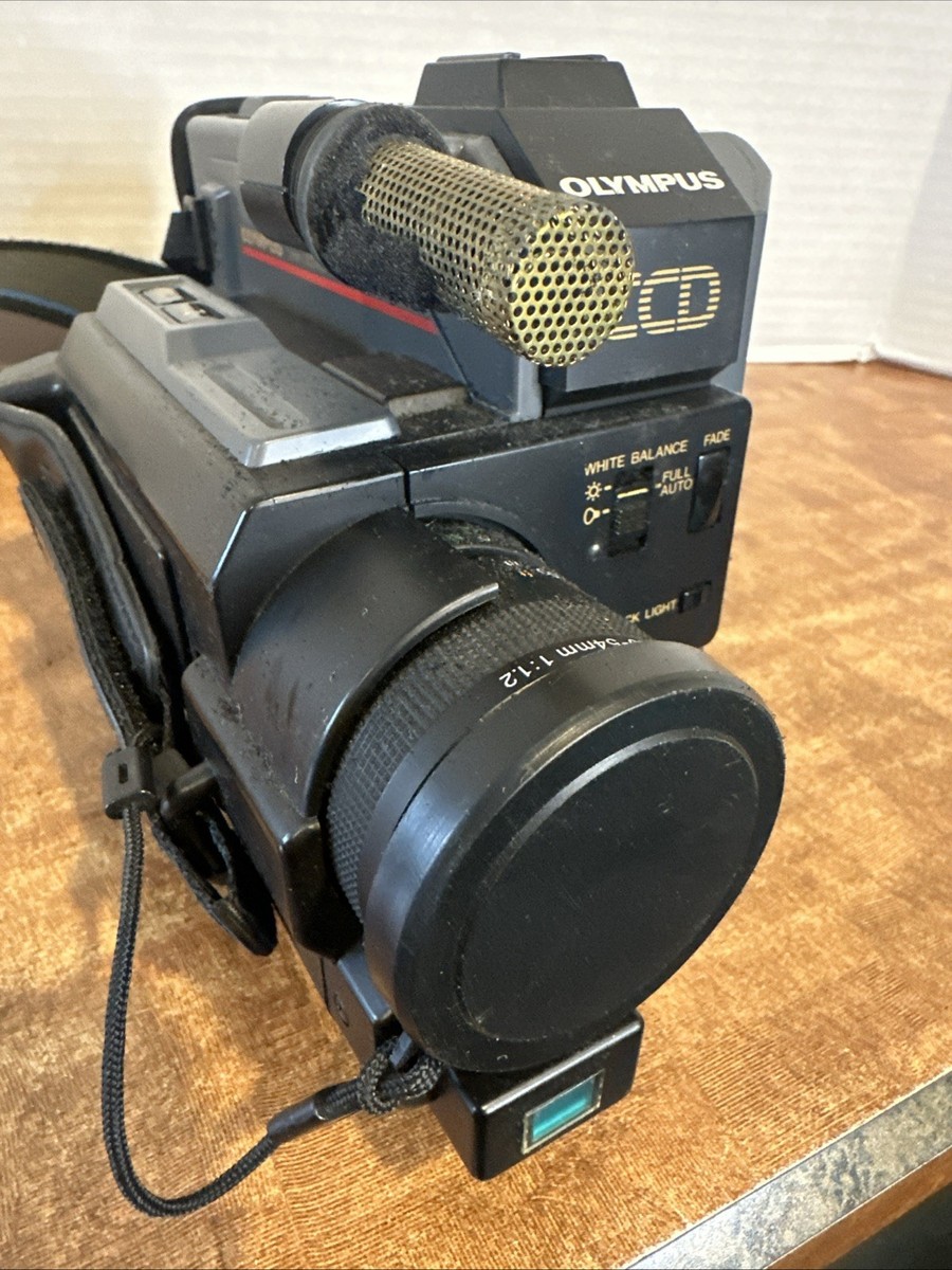 1987 Olympus VX-801 8MM Movie 8 Video Camcorder W Batteries Case