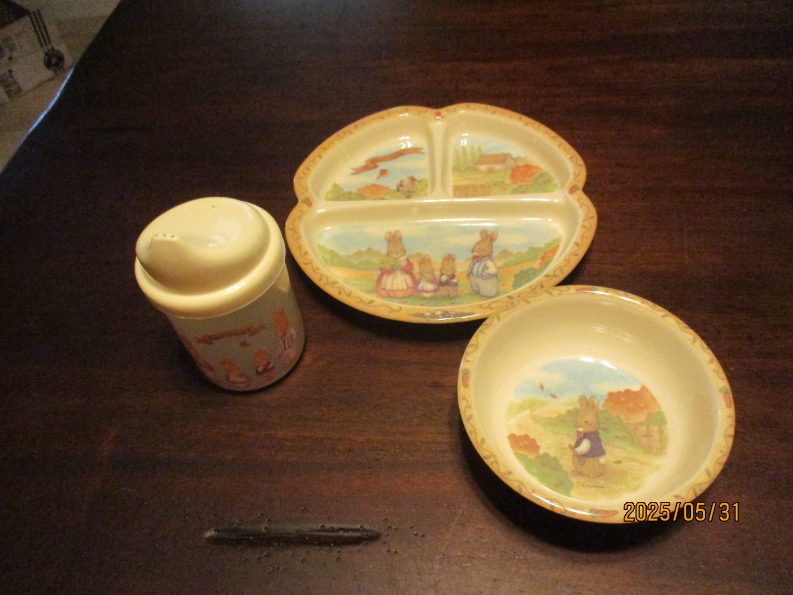 Pecoware 3 piece set divided plate bowl sippy cup NOS Melamine Bunny Rabbit