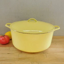 Descoware Belgium Yellow White Enamel Cast Iron 8 Quart Cocotte Dutch Oven