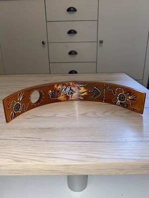 Australische Aborigines schwimmender Weinflaschenhalter Känguru Punkte Kunst Holz