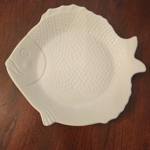 2 Vintage Chicken of the Sea Tuna Plate, Bauer Pottery, California, 10x9 Fish