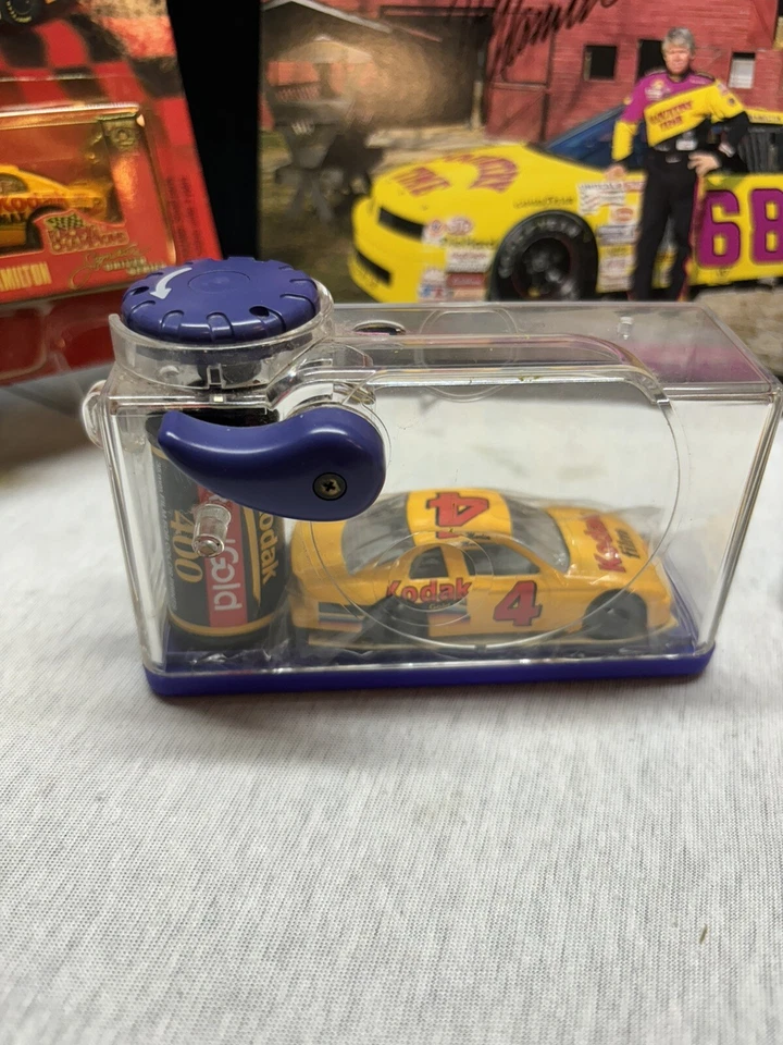 Memorabilia de colección de Bobby Hamilton NASCAR con tarjeta de novato del año firmada Foto 3 de 4