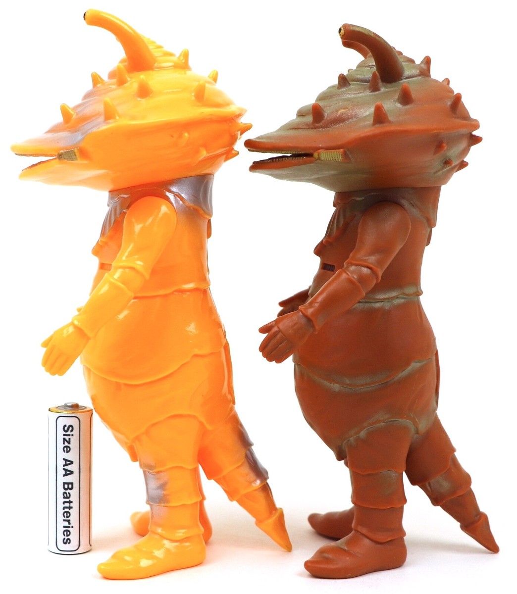 KANEGON品です Ultra Monster Ultraman Kaiju KANEGON 1983 Set of 2 Sofvi
