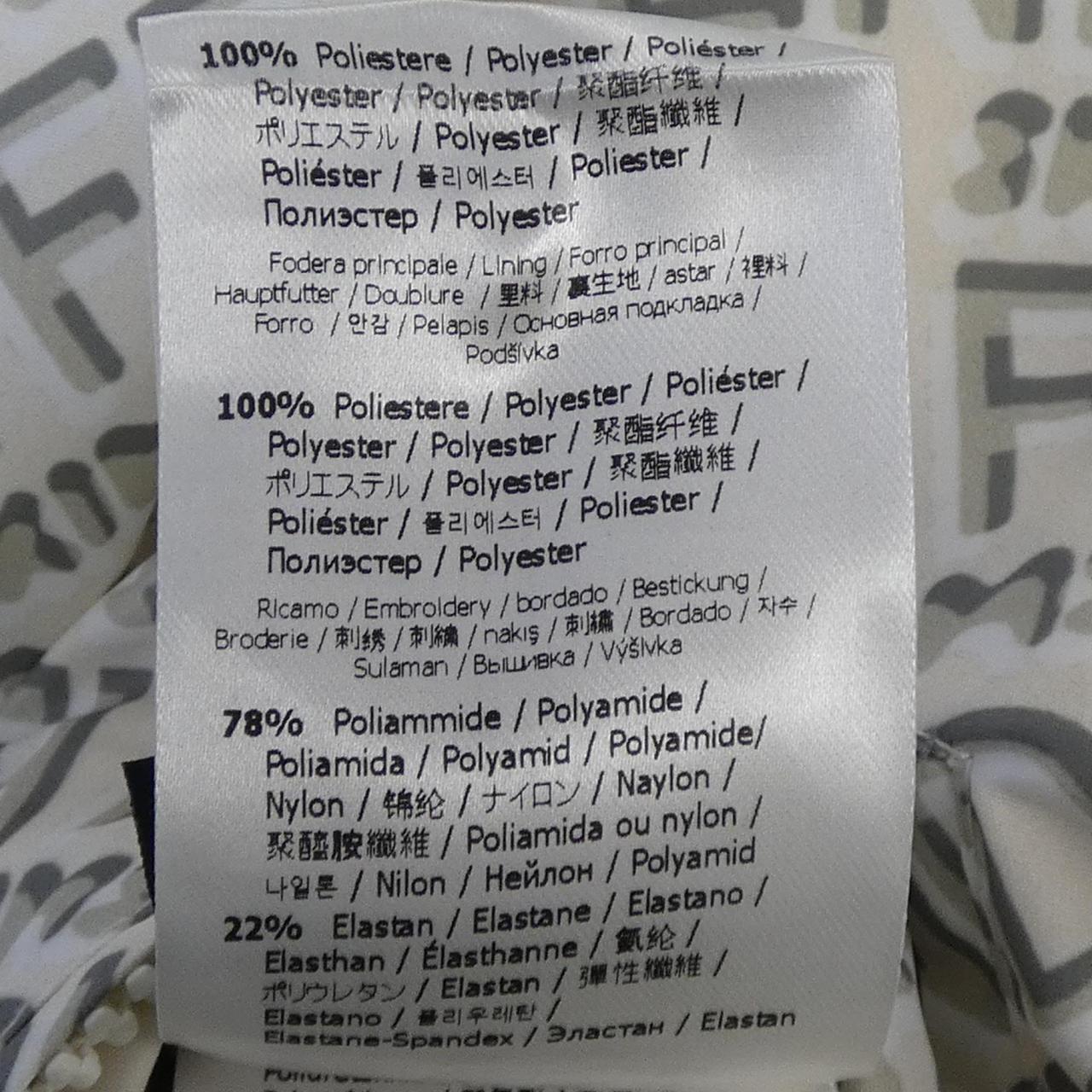 Foto 3 di 10