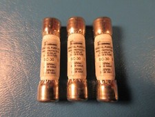 LOT OF 3 BUSSMANN SC-30, FUSES, 480VAC, 300VDC, 30 AMP