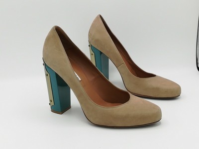 Suede Pumps With Metallic Color Block 