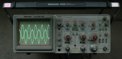 Tektronix 2235 AN/USM488 100MHz Oscilloscope, Two Probes, Power Cord Refurbished