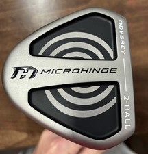 Mint Odyssey Microhinge V-Line 2-Ball 35.5  Putter w/Headcover