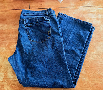 Style&co. Women's Plus 18W Straight Leg Medium Wash Stretch Jeans 5-Pocket