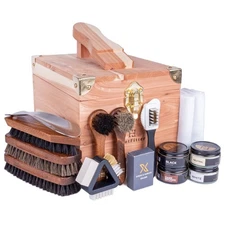 FootFitter Grand Cedar Shoe Shine Valet Set, Classic Shoe Cream & Brushes 16 Pcs