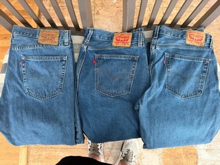 Levi's men's 550 relaxed fit jeans 36x30 3 Pairs never worn