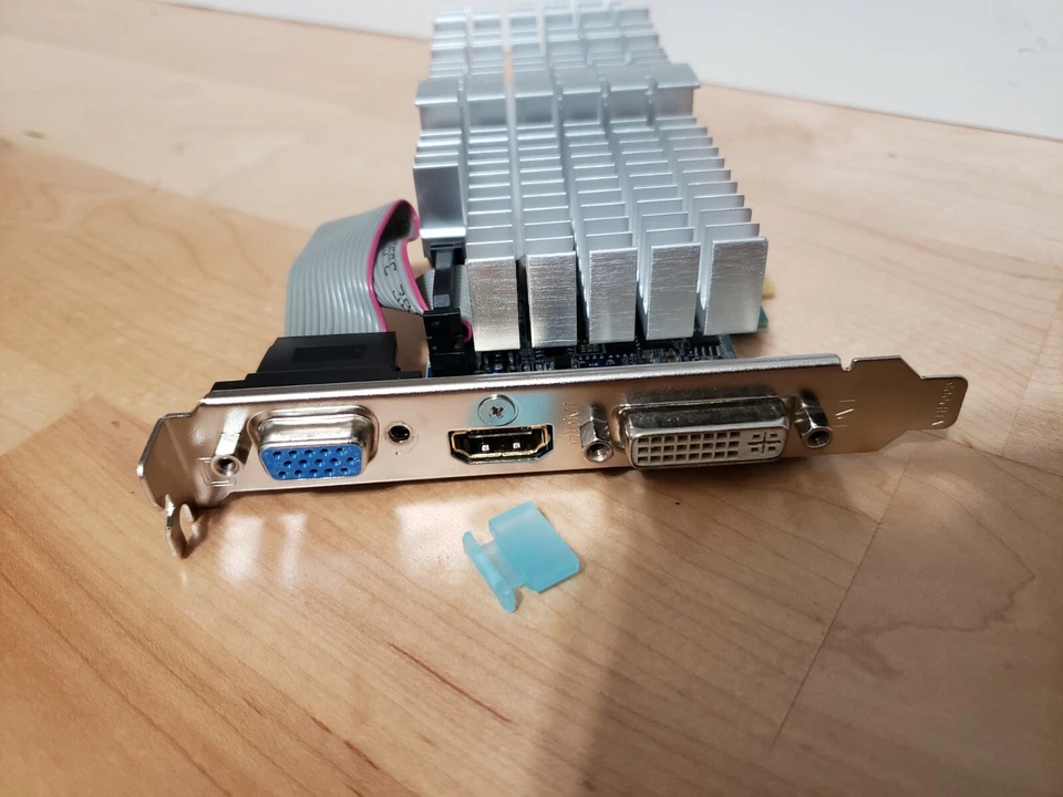 Gigabyte GV-N610SL-1GI GeForce 610 1GB GDDR3 PCI-E Graphics Card - Image 3 of 4