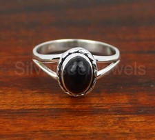 Natural Black Onyx Ring, 925 Sterling Silver Ring Hammered band ring Unisex Ring
