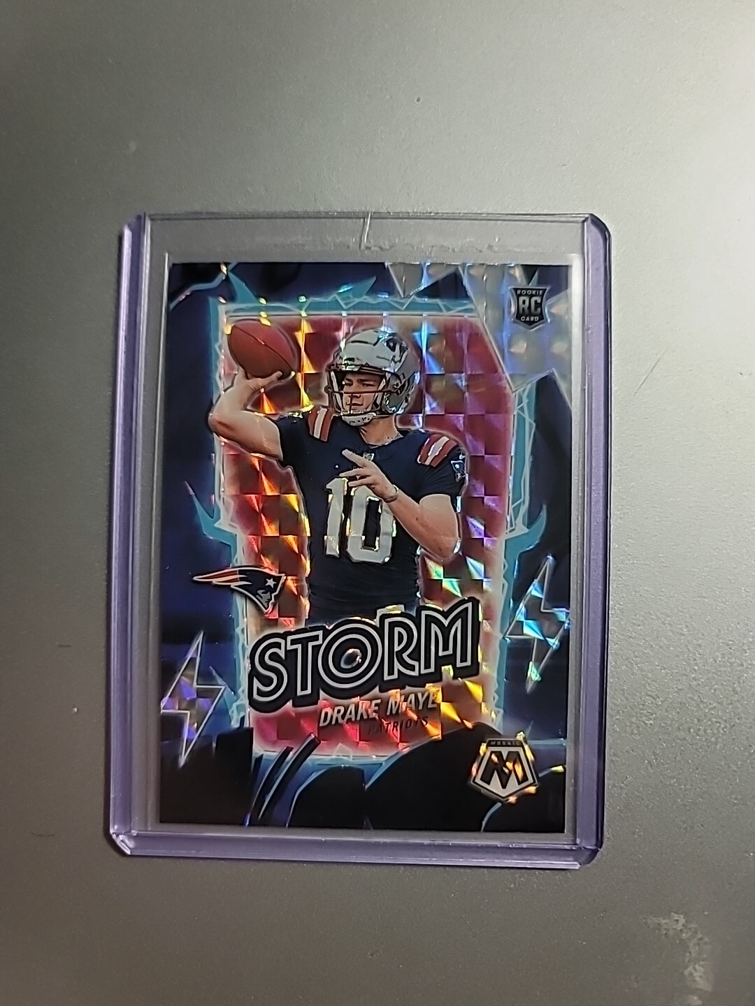2024 Panini Mosaic Football Drake Maye #3 Storm Silver Mosaic Prizm RC Patriots