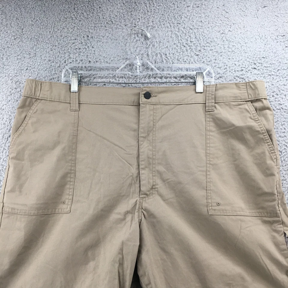 Shorts REI Cargo Masculino 46 Cáqui Frente Plana Cintura Média Zíper Mosca Caminhadas ao Ar Livre - Imagem 2 de 4