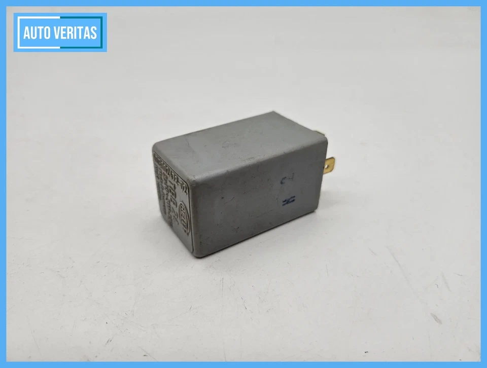 Original HELLA relay TBB24 4DB 002478-02 2(4)x18W+3W-12 V classic car - Image 3 of 4