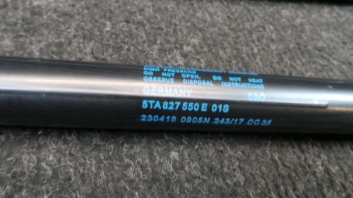 2L96B23  * VW Touran 5T  5TA827550E Gasdruckdämpfer Lüfter Heckklappe Dämpfer