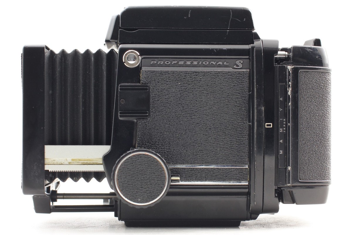 フィルムカメラ MAMIYA RB67 Pro-S + SEKOR C 127mm 3.8 Mamiya RB67 Pro + Sekor C 127mm F3.8 Lens. – SHOWA