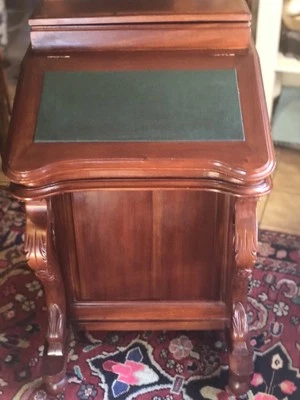 secrétaire ancien. Davenport. Meuble Anglais.                Petit Secrétaire - Photo 1/4